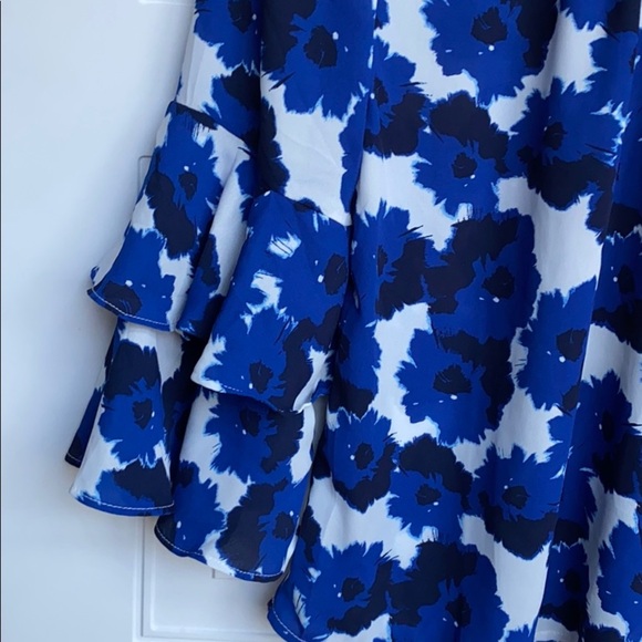 NWT Banana Republic Floral Ruffle Sleeve Top XS - Picture 2 of 7